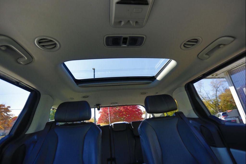 used 2022 Kia Carnival car, priced at $29,250