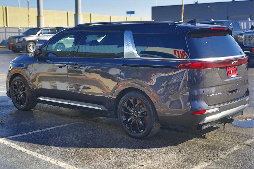 used 2022 Kia Carnival car, priced at $29,250