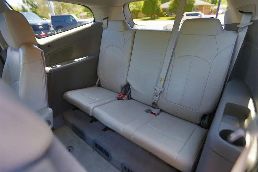 used 2016 Chevrolet Traverse car, priced at $11,500