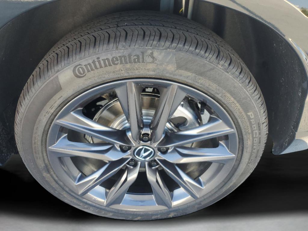 new 2025 Acura ADX car, priced at $41,950