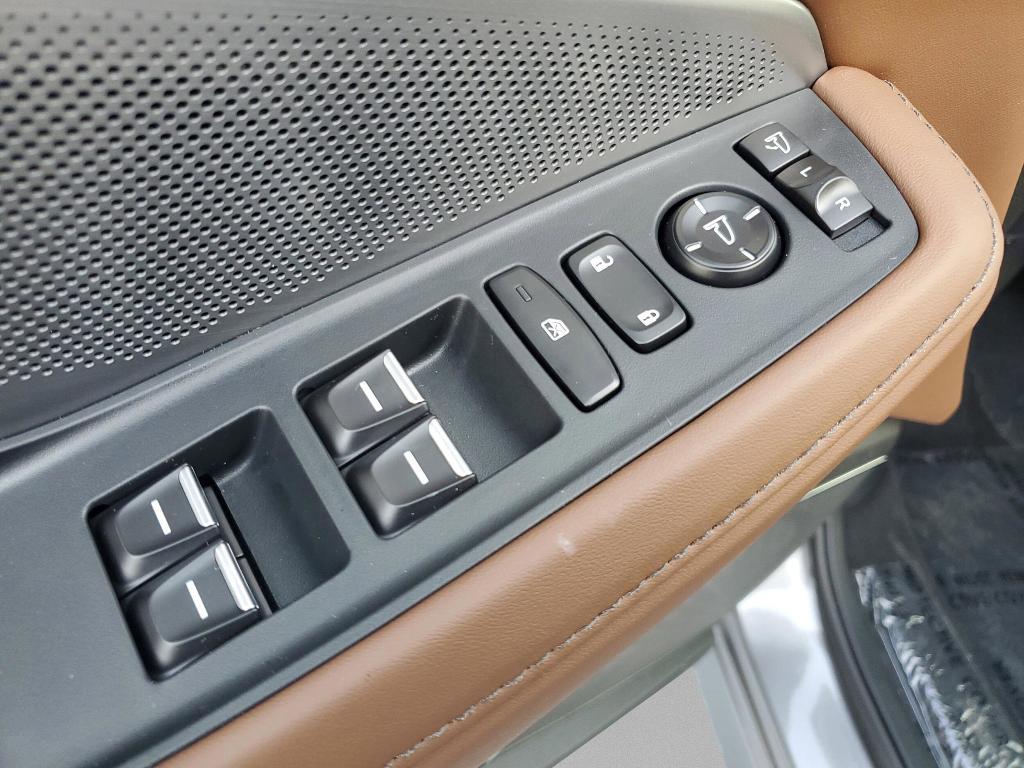 new 2026 Acura MDX car, priced at $68,850