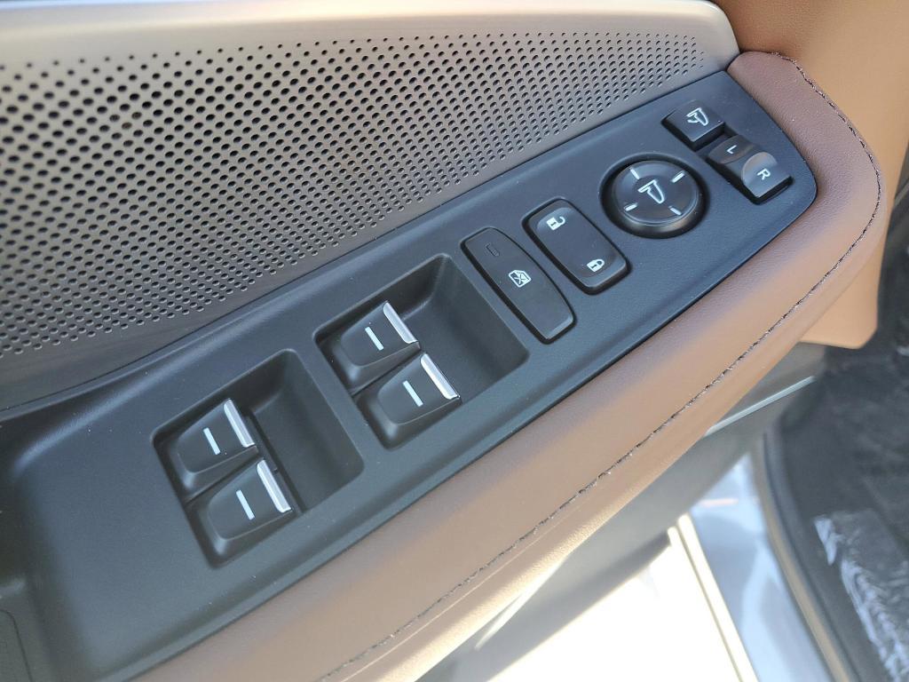 new 2026 Acura MDX car, priced at $68,950