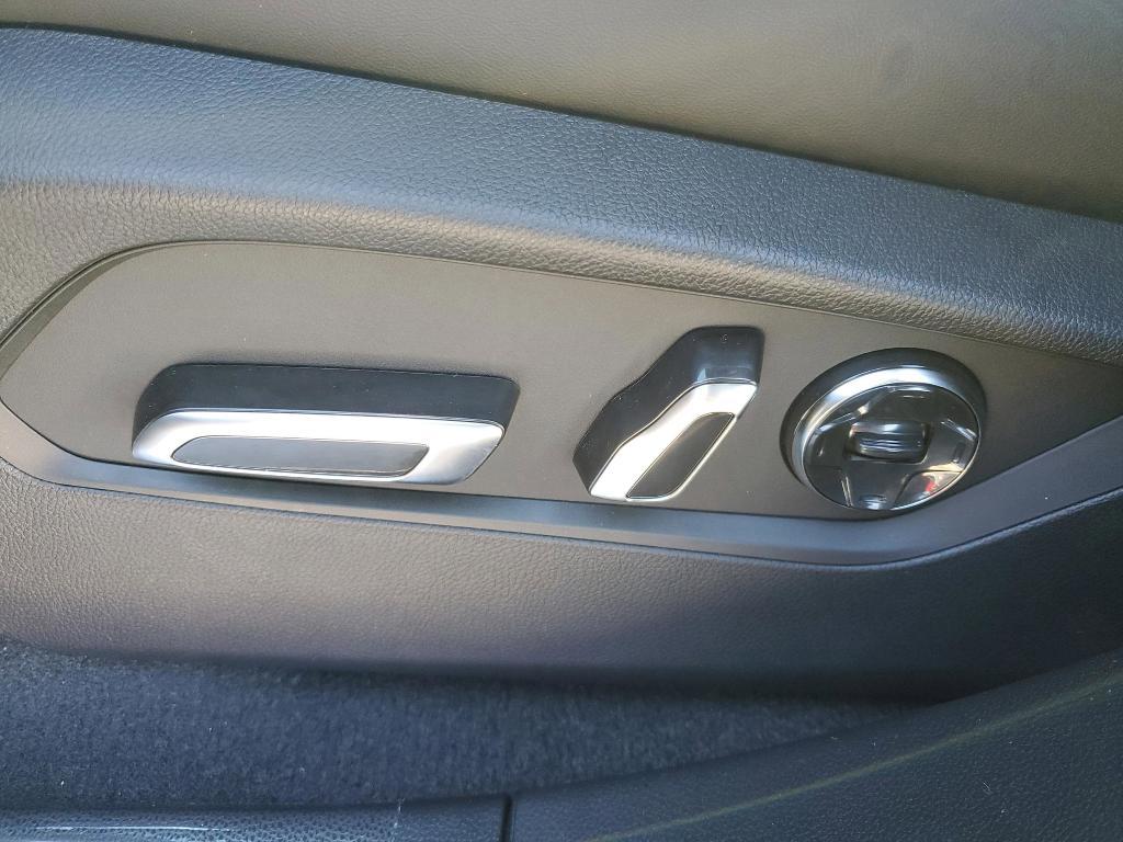 new 2026 Acura RDX car, priced at $54,800