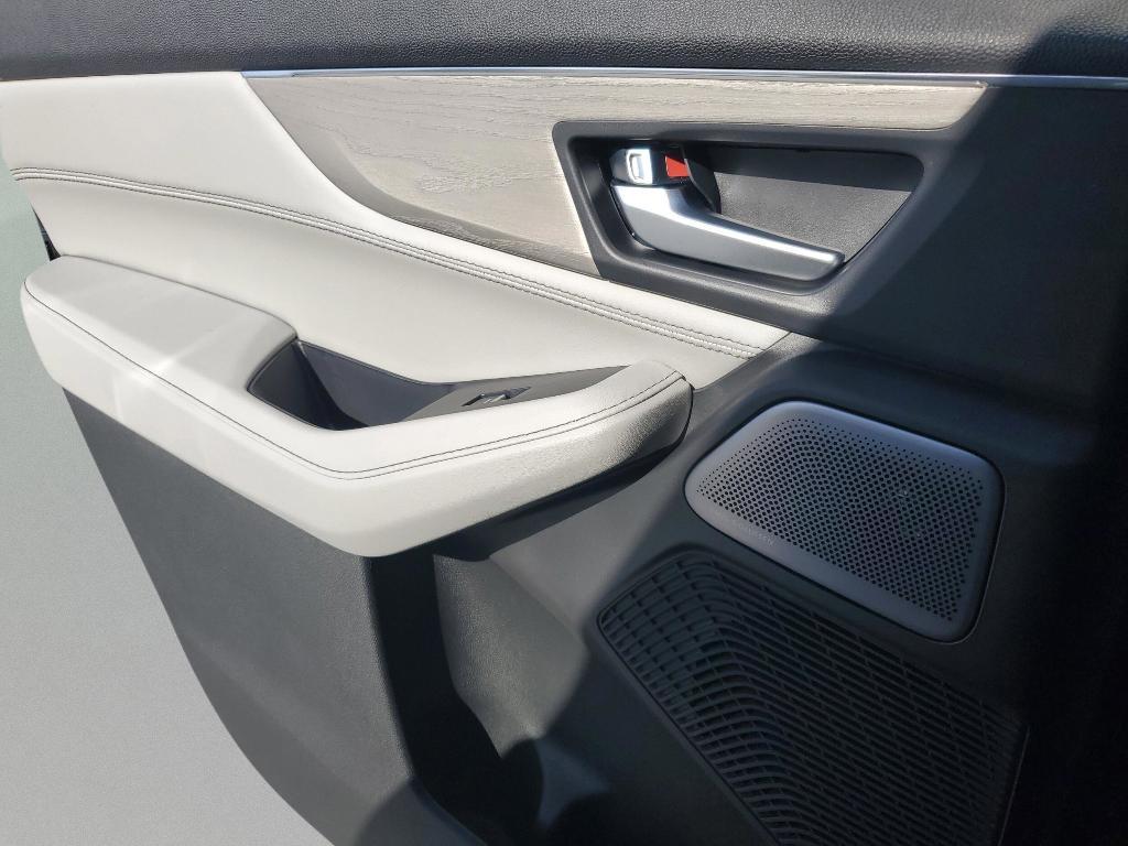 new 2026 Acura MDX car, priced at $68,350