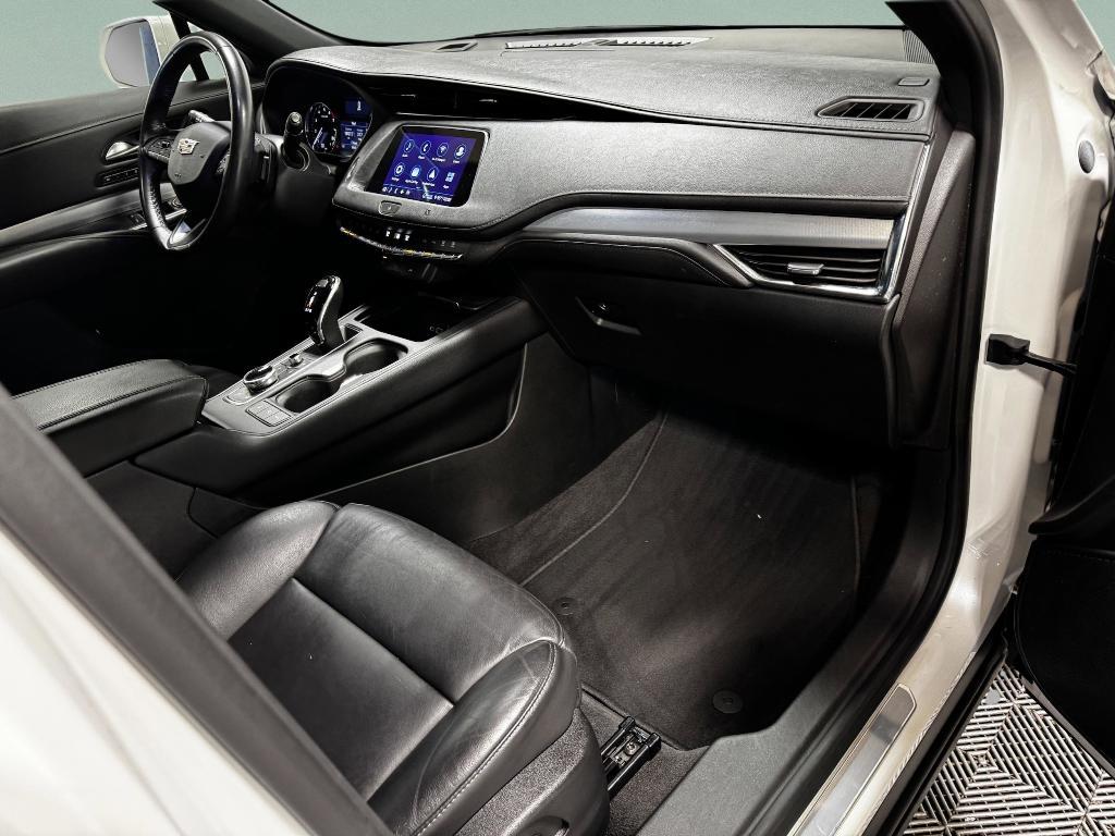 used 2020 Cadillac XT4 car, priced at $18,991