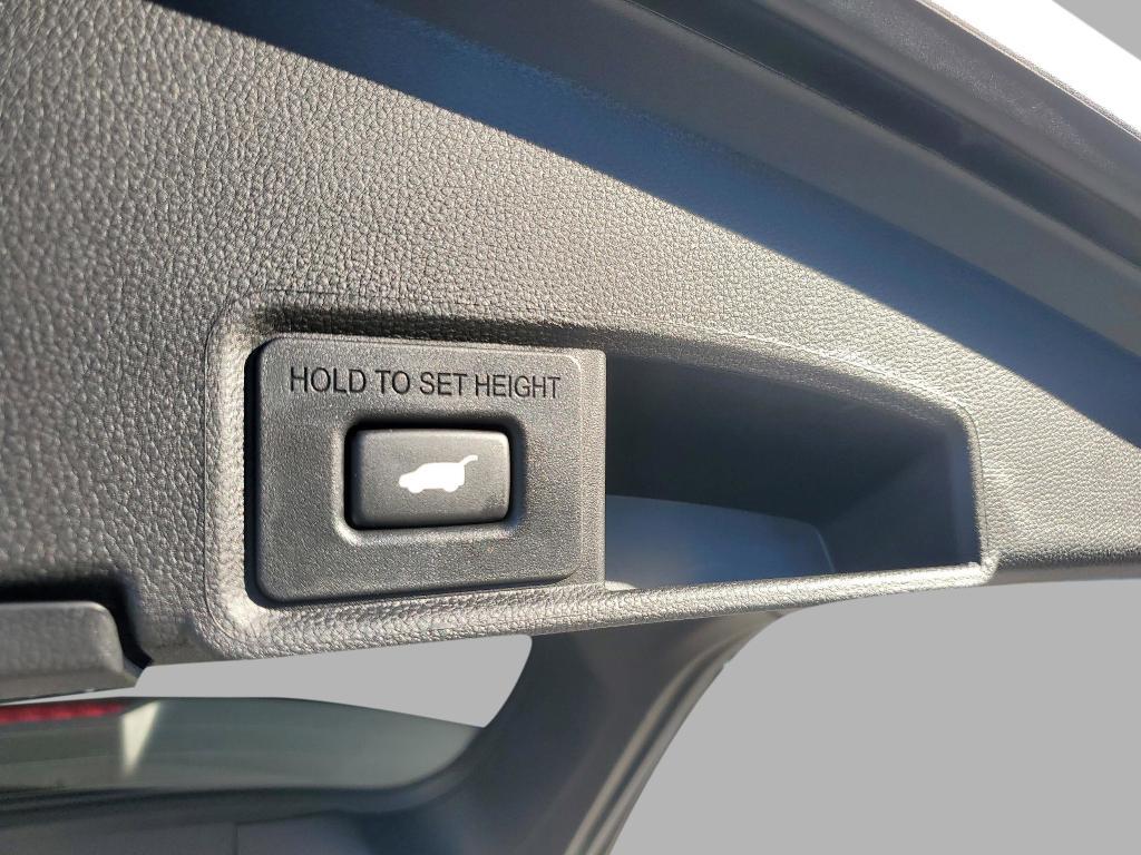 new 2025 Acura RDX car, priced at $54,400