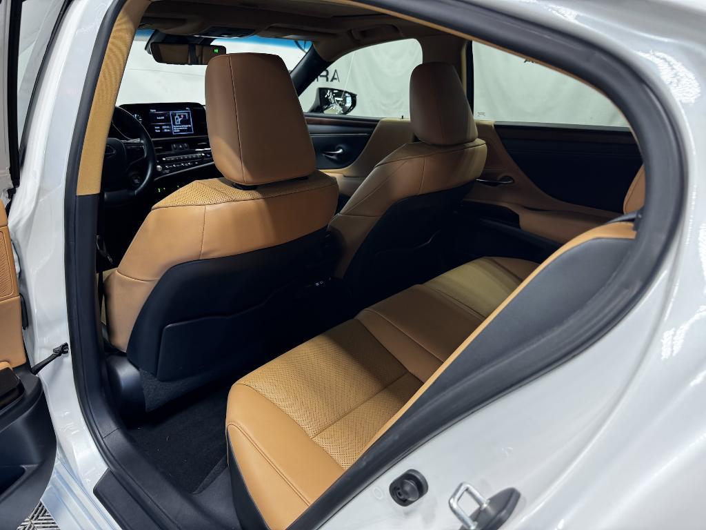 used 2022 Lexus ES 350 car, priced at $35,505