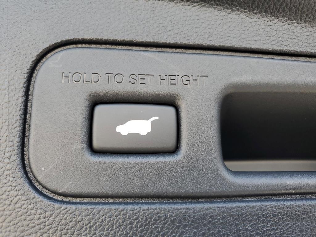new 2026 Acura MDX car, priced at $77,900