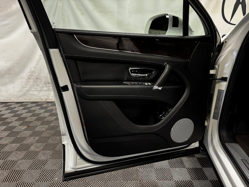 used 2018 Bentley Bentayga car, priced at $56,782