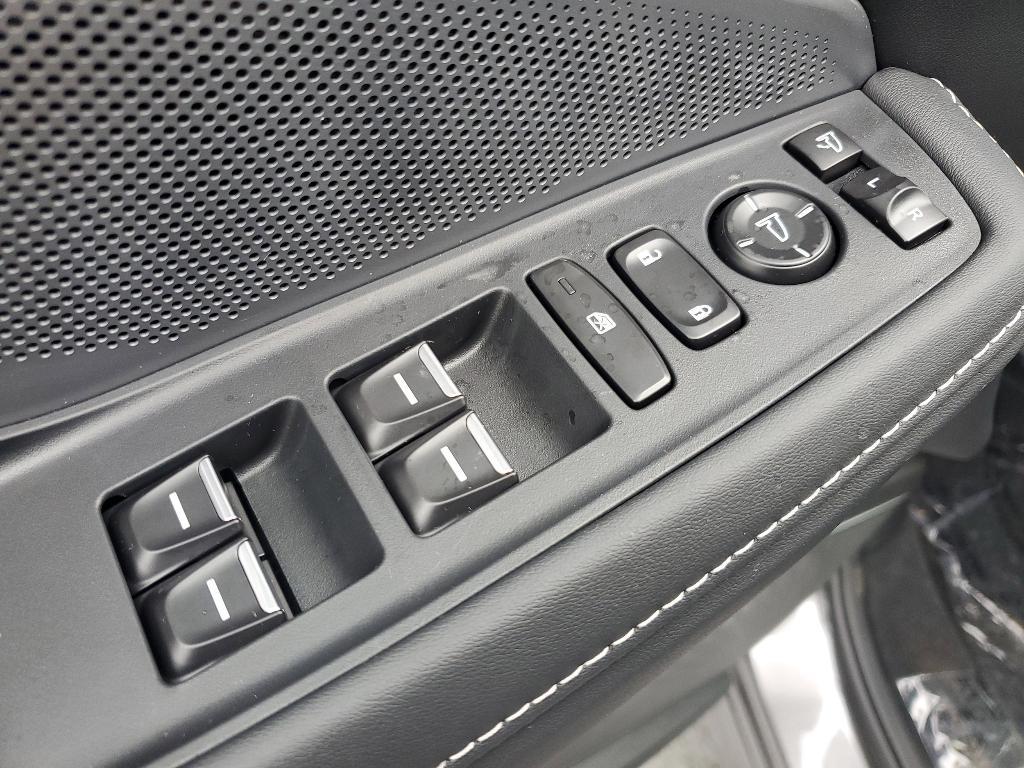 new 2026 Acura MDX car, priced at $61,350