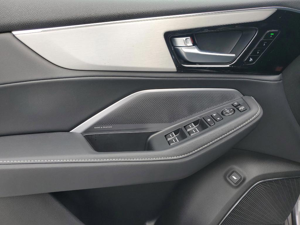 new 2026 Acura MDX car, priced at $61,350