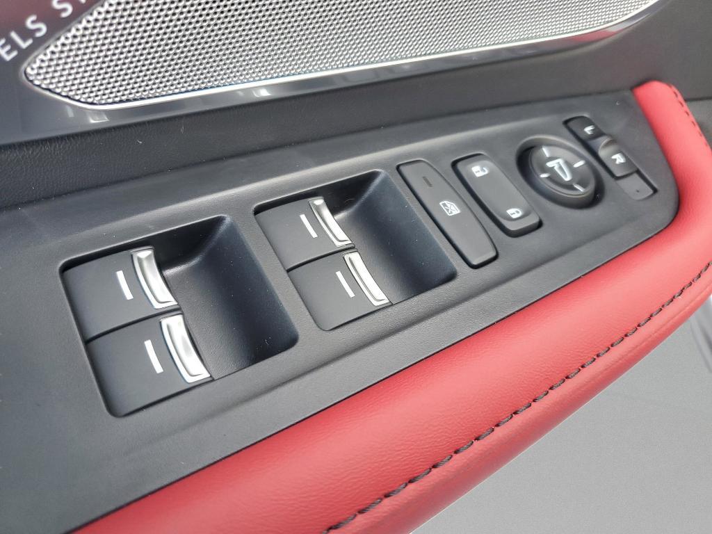 new 2026 Acura RDX car, priced at $52,750