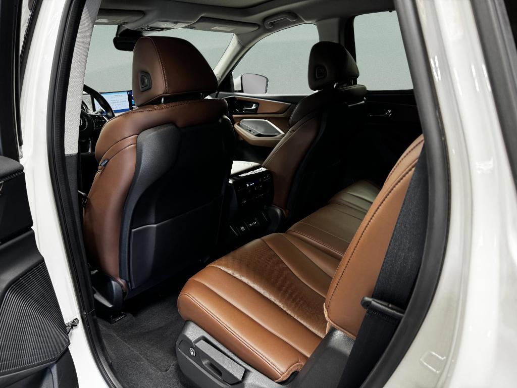 used 2023 Acura MDX car, priced at $43,791