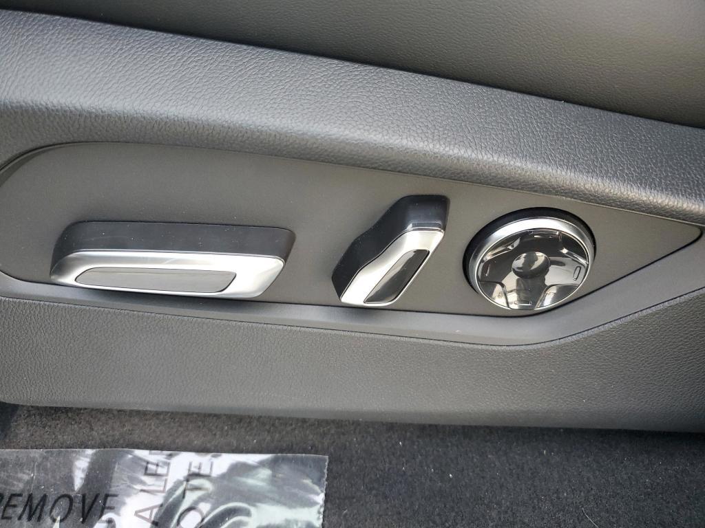 new 2026 Acura MDX car, priced at $61,350