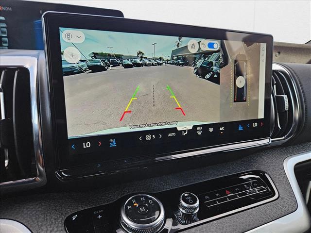 new 2025 Ford Expedition car, priced at $78,940