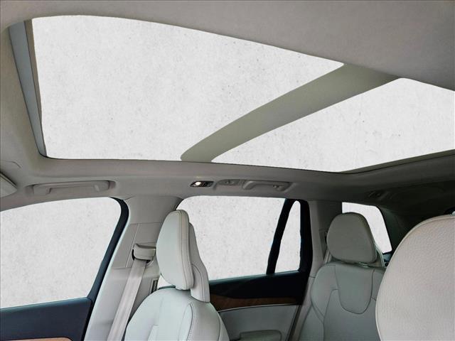 used 2022 Volvo XC90 car, priced at $26,515