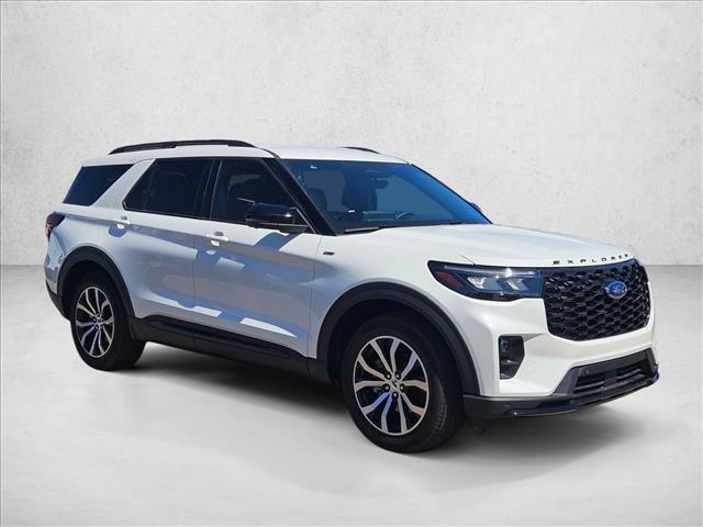 used 2025 Ford Explorer car, priced at $39,301