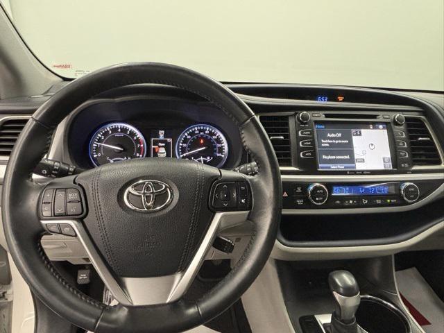 used 2016 Toyota Highlander car, priced at $16,495