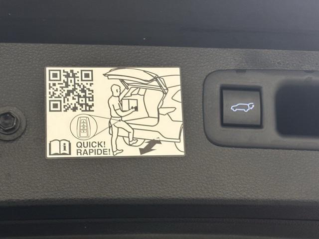 used 2021 Toyota Highlander car, priced at $29,999