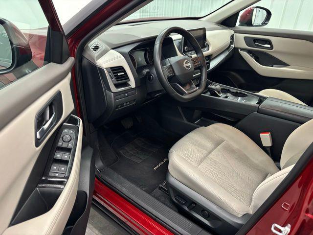 used 2025 Nissan Rogue car, priced at $22,200