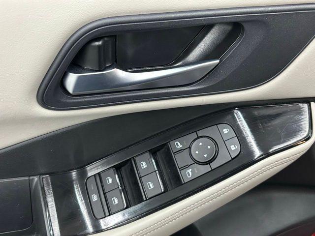 used 2025 Nissan Rogue car, priced at $22,200