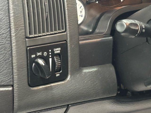 used 2005 Dodge Ram 1500 car, priced at $10,999