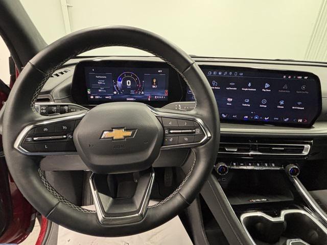 used 2025 Chevrolet Traverse car, priced at $37,595