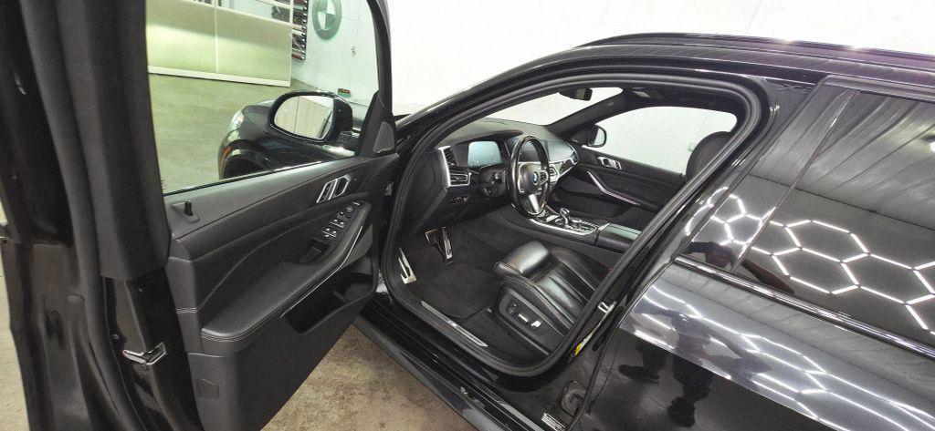 BMW X5 view 13