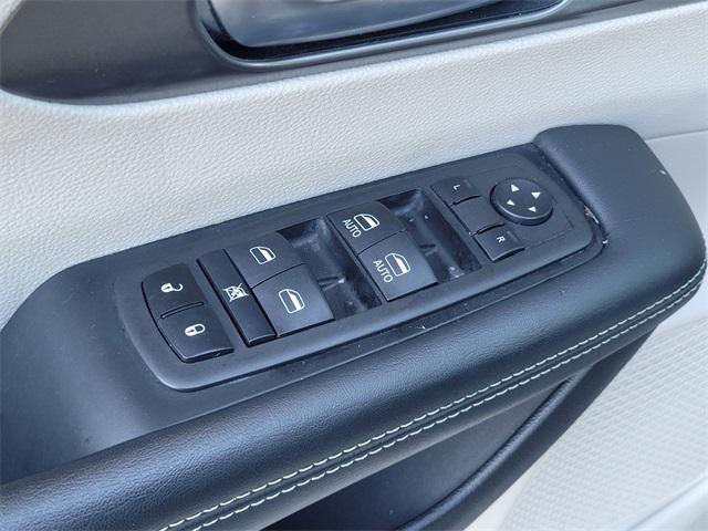 used 2023 Chrysler Pacifica car, priced at $22,688