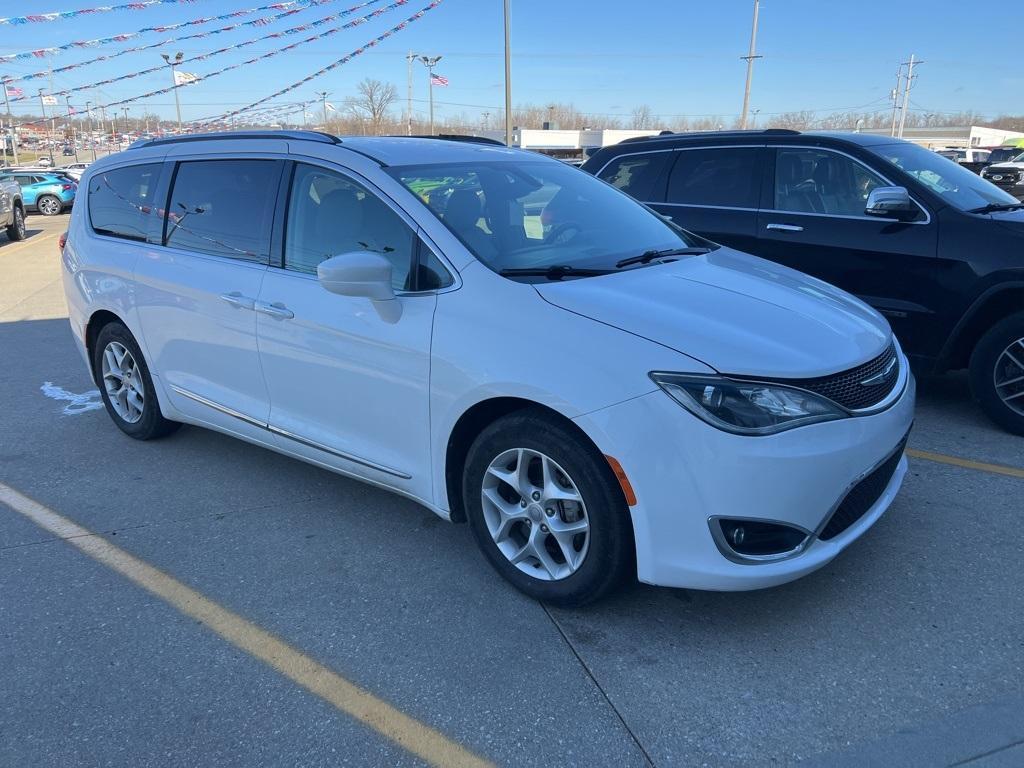 used 2018 Chrysler Pacifica car, priced at $14,998