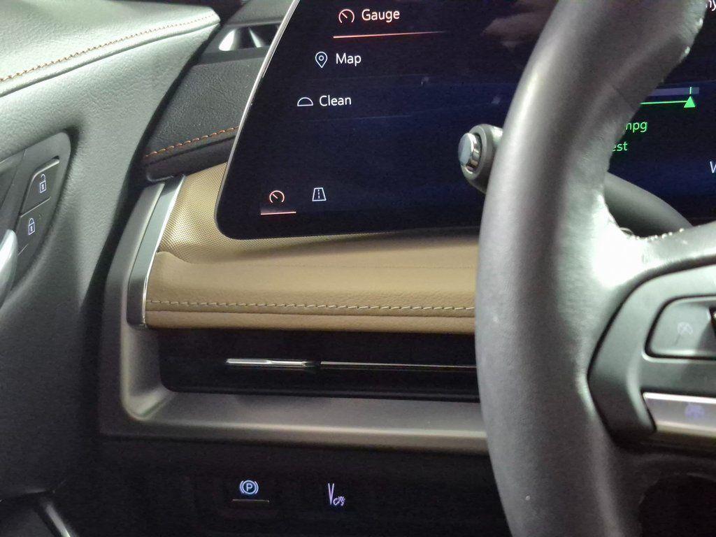 used 2024 Cadillac XT4 car, priced at $29,299