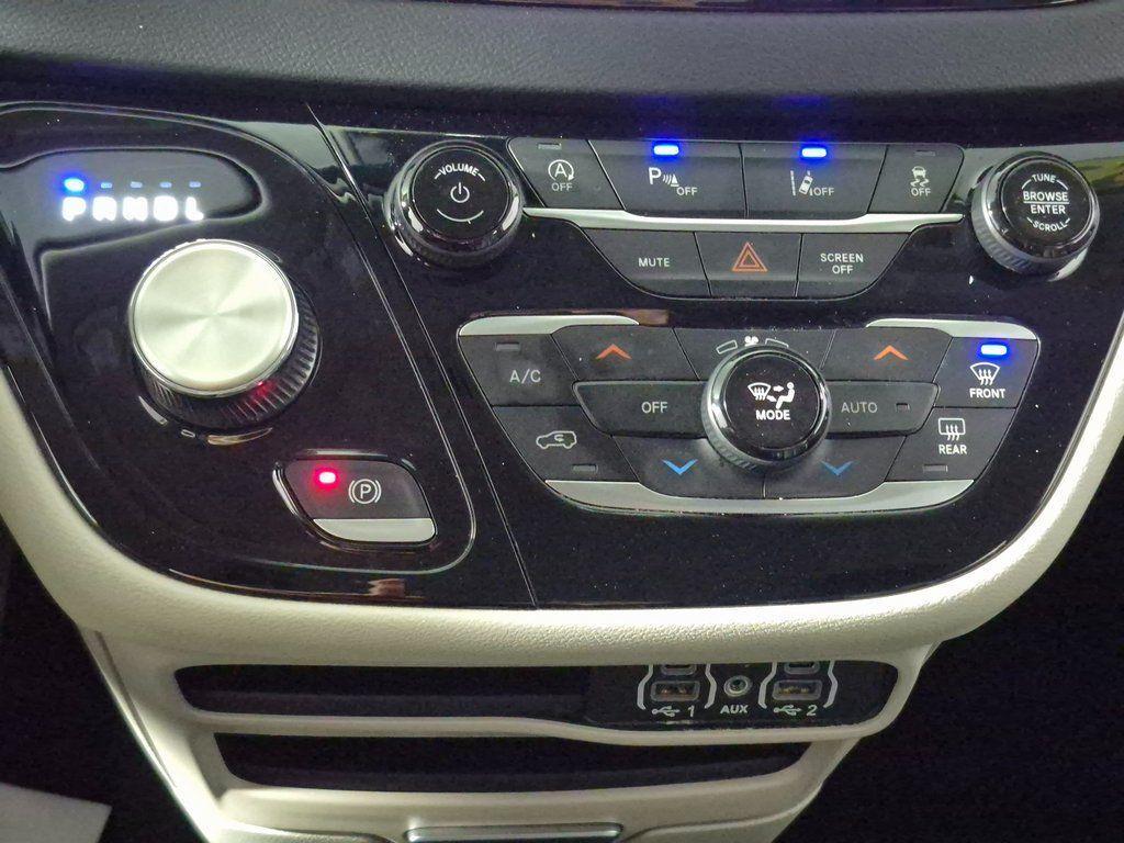 used 2023 Chrysler Pacifica car, priced at $24,289