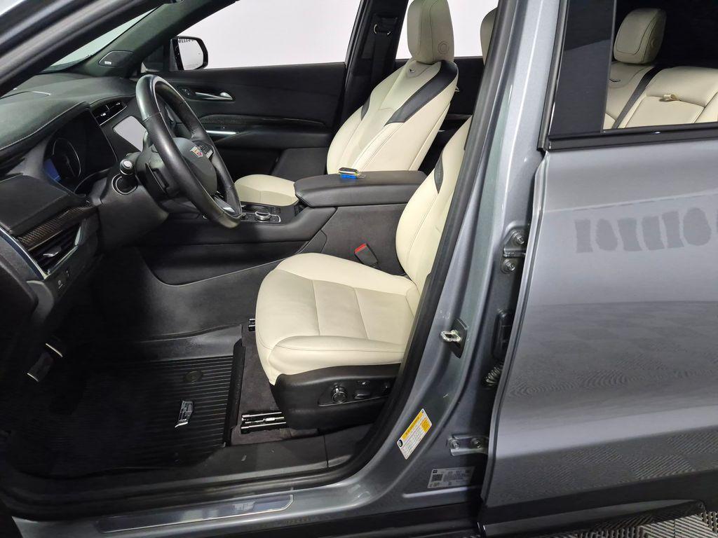 used 2023 Cadillac XT4 car, priced at $27,494