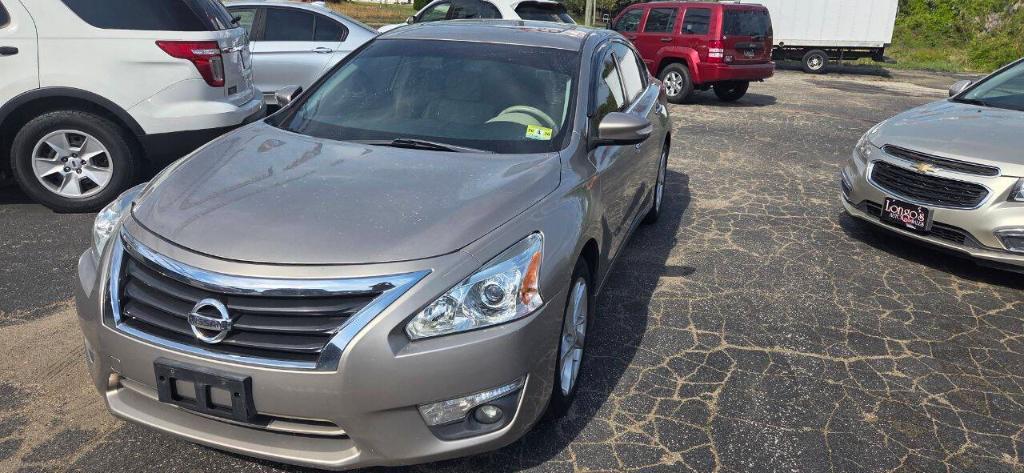 used 2013 Nissan Altima car, priced at $5,995