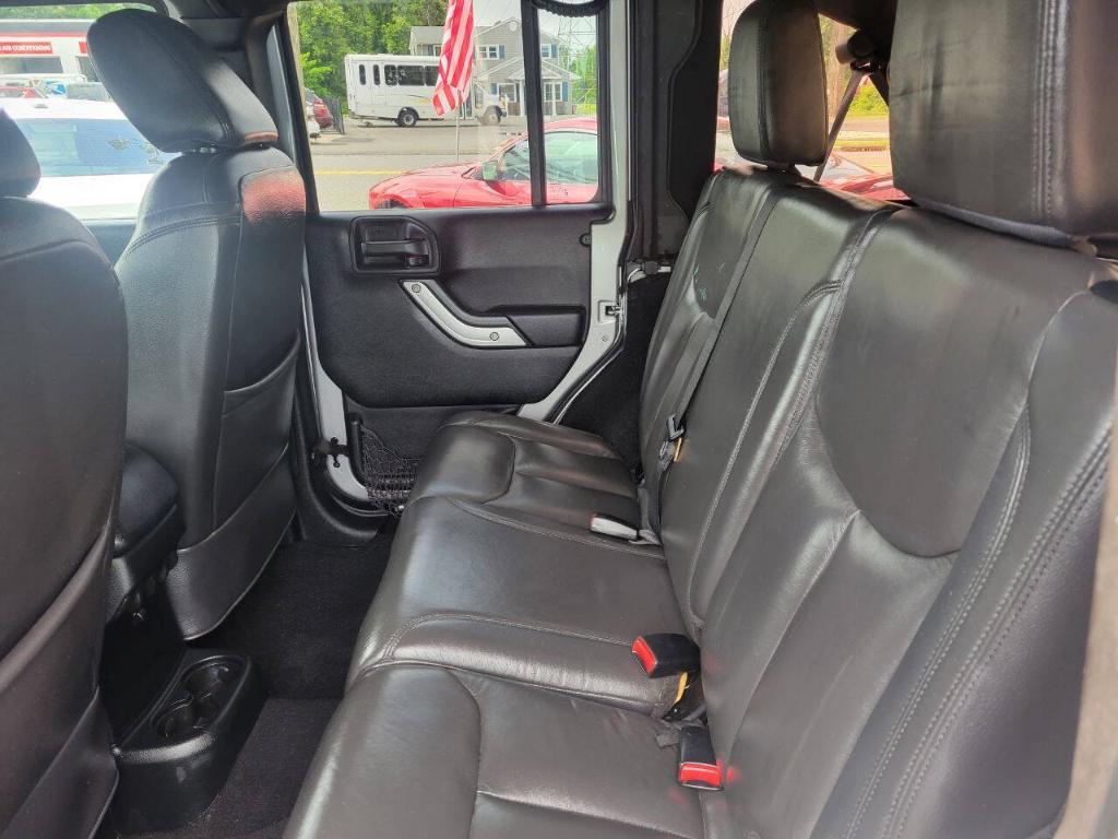 used 2014 Jeep Wrangler Unlimited car, priced at $12,995