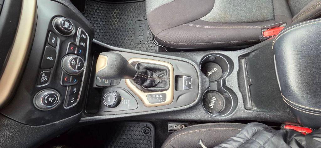 used 2014 Jeep Cherokee car, priced at $8,995