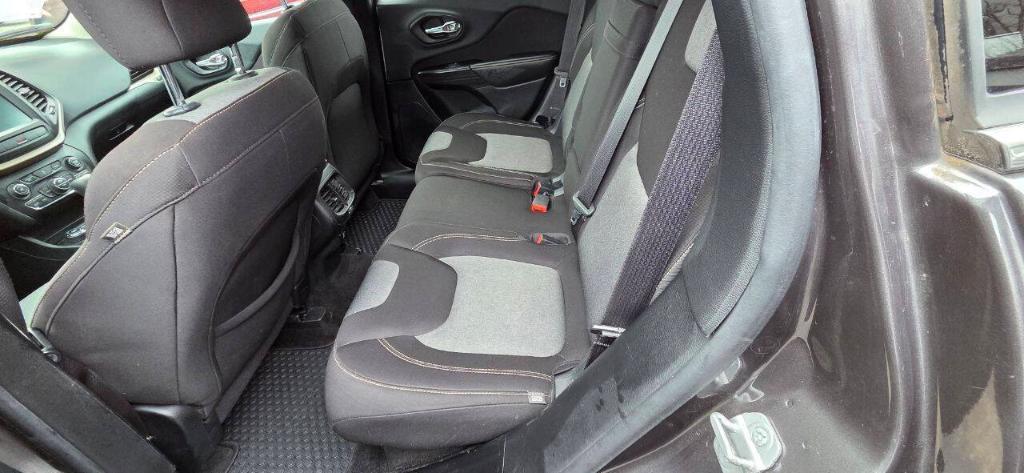 used 2014 Jeep Cherokee car, priced at $8,995