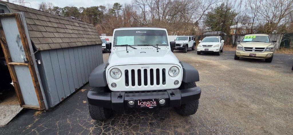used 2015 Jeep Wrangler Unlimited car, priced at $15,995