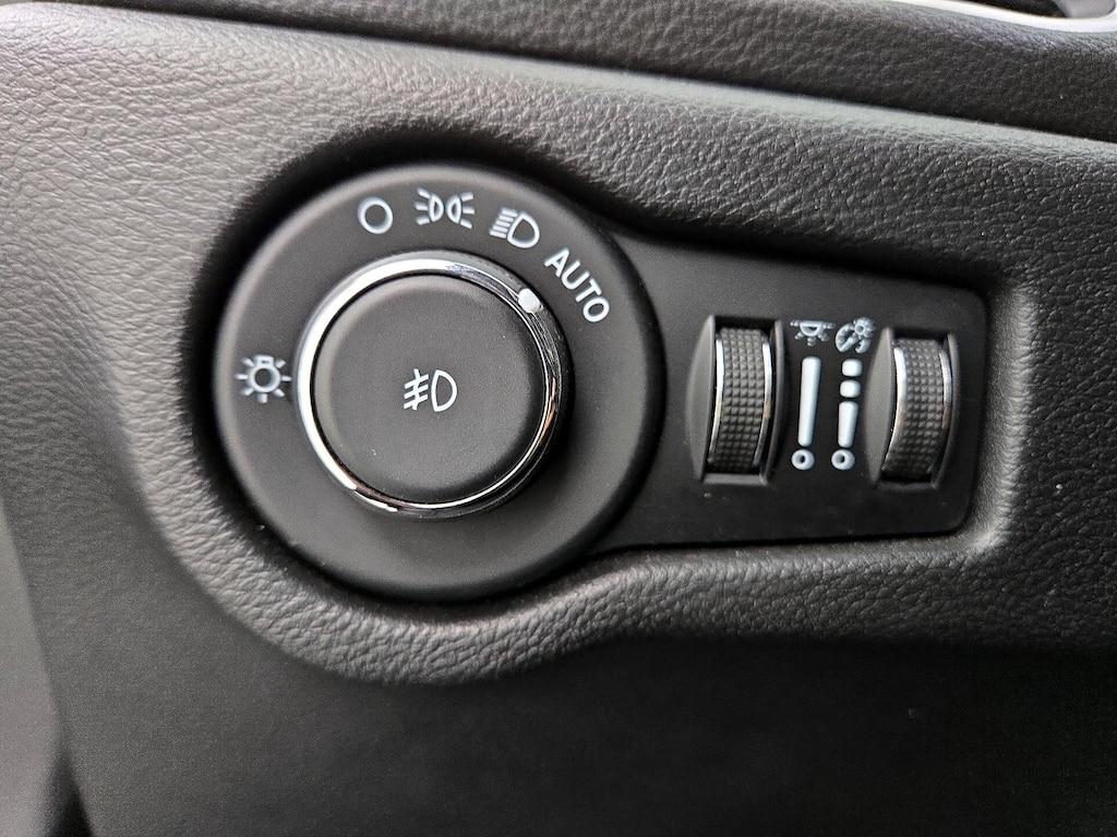 used 2023 Chrysler Pacifica car, priced at $29,998