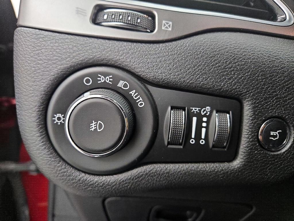 used 2019 Jeep Cherokee car, priced at $20,998