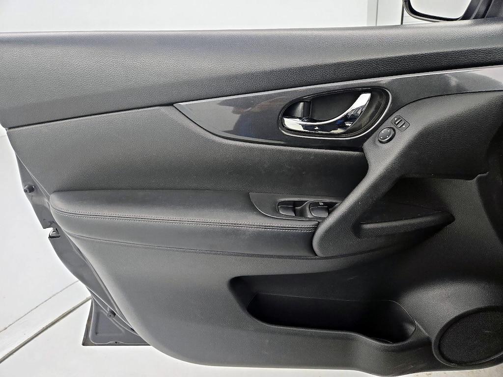 used 2017 Nissan Rogue car, priced at $13,998