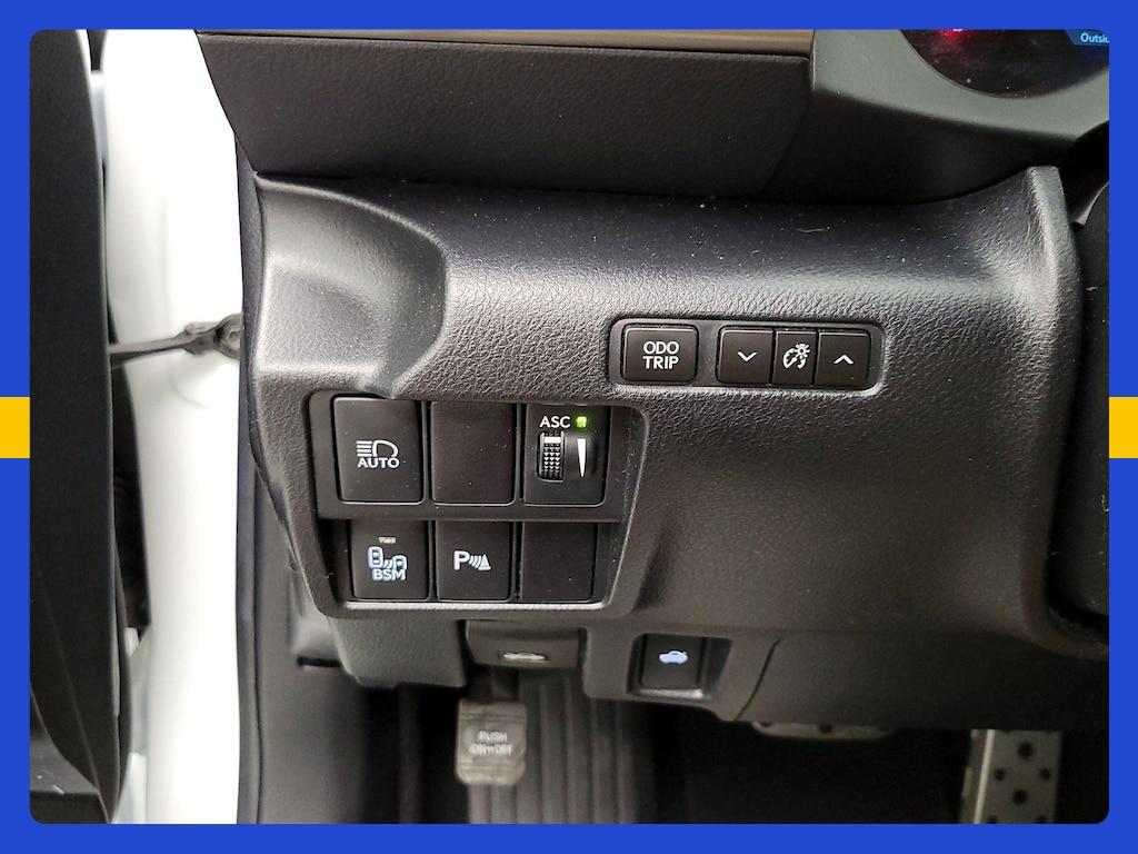 used 2018 Lexus IS 300 car, priced at $26,998