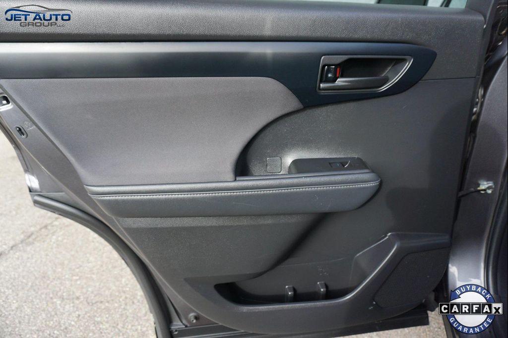 used 2022 Toyota Highlander car, priced at $30,977