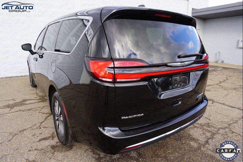 used 2022 Chrysler Pacifica Hybrid car, priced at $25,477
