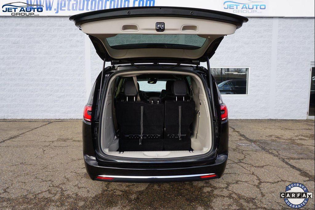 used 2022 Chrysler Pacifica Hybrid car, priced at $25,477