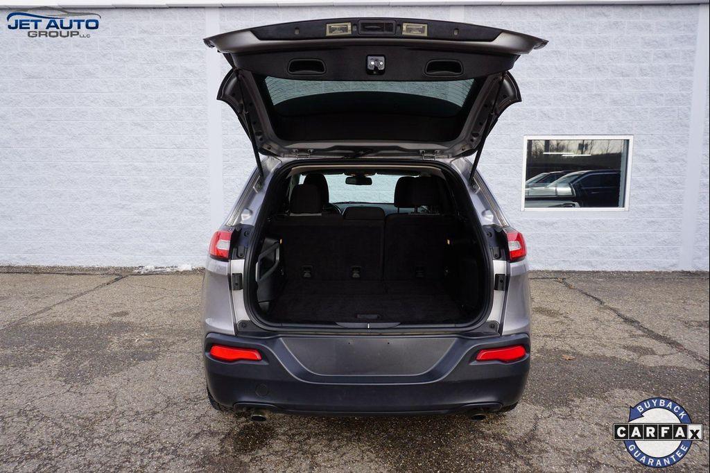 used 2014 Jeep Cherokee car, priced at $6,977