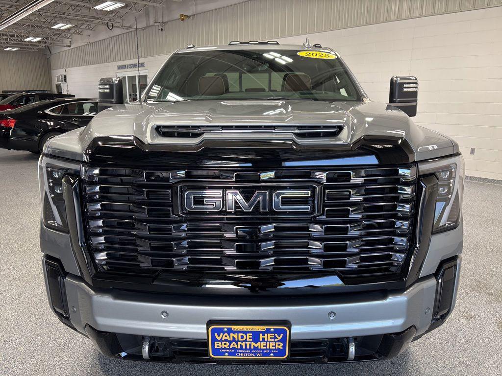 used 2025 GMC Sierra 2500 car, priced at $80,999
