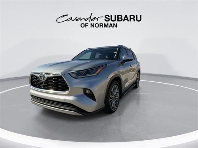 used 2021 Toyota Highlander car, priced at $33,831