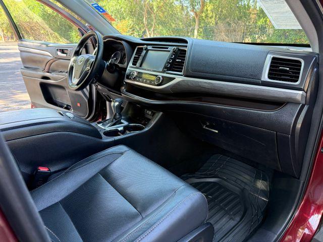 used 2017 Toyota Highlander car, priced at $24,798