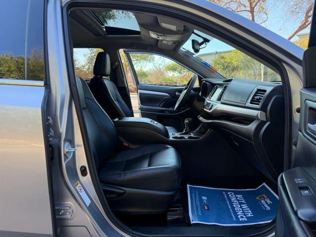 used 2015 Toyota Highlander car, priced at $19,999